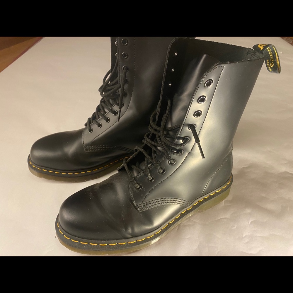Doc Martens 1490 Smooth Leather Mid Calf Boots